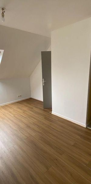 ROMILLE, rue de Galerne, type 1 bis, 27,10 m², 2ème étage d'une résidence de 2001, comprenant: ... - Photo 1