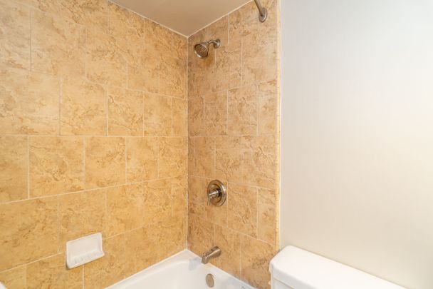 For Lease - 900 DYNES Road Unit# 2107, Mooneys Bay - Carleton Heights and Area, Ontario - Photo 1