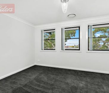 “Quality Four Bedroom Duplex - Pet Friendly” - Photo 6