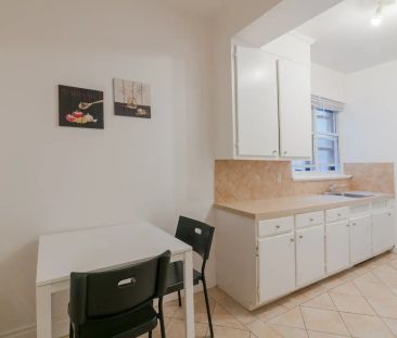 Lennox-Deacon — 1 Bedroom - unit 00B4 - Photo 5