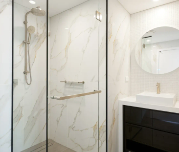 Near New Unit - Luxury Beach Front Living - Photo 2
