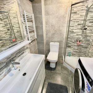 Garsoniera de inchiriat in zona Stefan Cel Mare - Photo 3