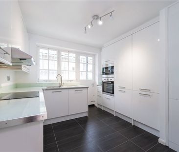 Acacia Gardens, St John's Wood, London, NW8 6AH - Photo 4