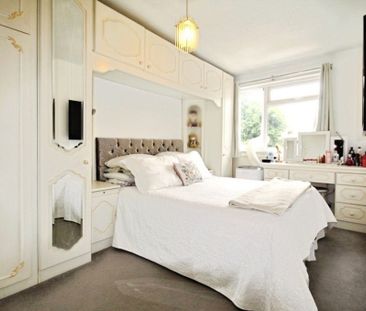 School Lane, Egham, Surrey, TW20 9LQ - Photo 5