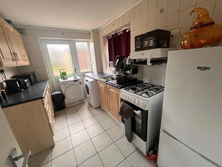 Spencer Drive, Sutton Hill, Telford, Shropshire, TF7 - Photo 5