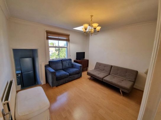 Cambridge Gardens, London, W10 flat to rent - Photo 1
