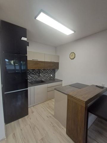 Mieszkanie o powierzchni 32.60m2, parter, umeblowane, Os. Dobrzec - Zdjęcie 2