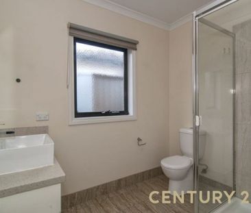 Modern Comfort & Convenient Living - Photo 5