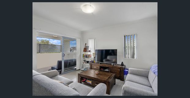 Effortless, Modern and Contemporary Apartment - Photo 1