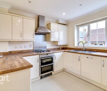 4 bedroom detached house to rent - Photo 6