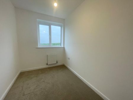 3 bedroom semi-detached house to rent - Photo 3