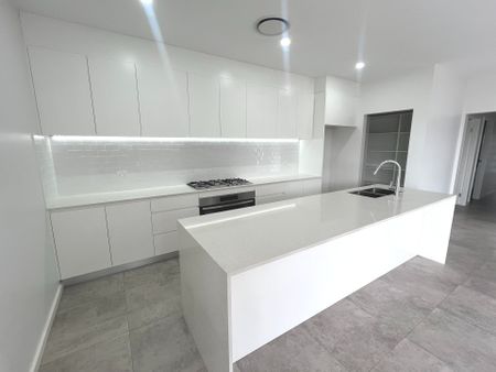 Stylish Family Home in a Fantastic Location - Photo 5