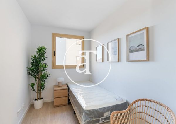 Apartment for rent with 2 bedrooms, studio and balcony in Badalona