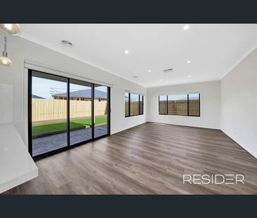 69 Curbridge Drive, Donnybrook, Vic 3064 - Photo 3