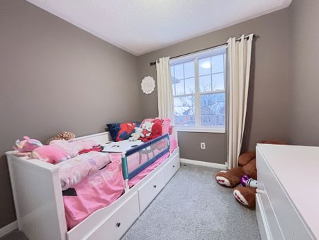 For Lease - 1223 Mcdowell Crescent, Milton, Ontario - Photo 3