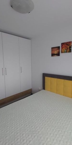 1 camera zona Lipovei - Fotografie 1