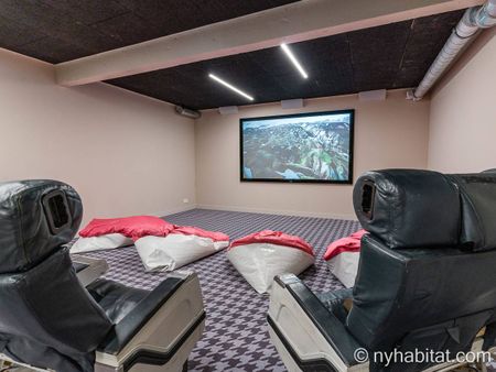 Logement à Paris, Location meublée - Photo 2