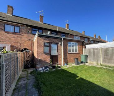 4 bedroom terraced house to rent - Photo 2