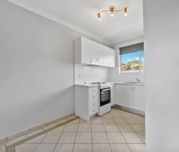 Space, Comfort & Convenience - Photo 3