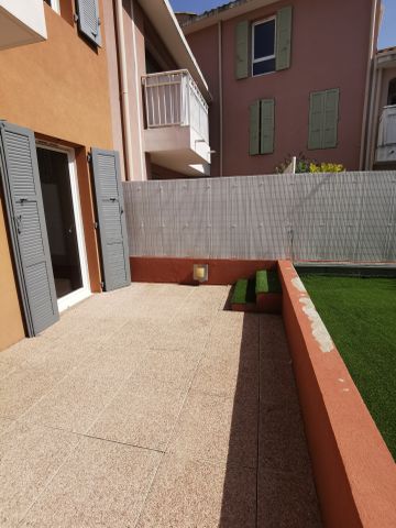 Location Appartement 2 pièces 41m² AIX EN PROVENCE 80ème - Photo 4