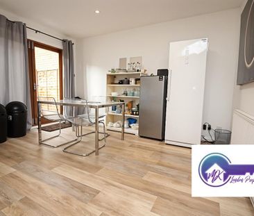 1 Bedroom Room in Flat Share To Rent - Photo 2