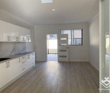 BRAND NEW Spacious One Bedroom Granny Flat - Photo 4