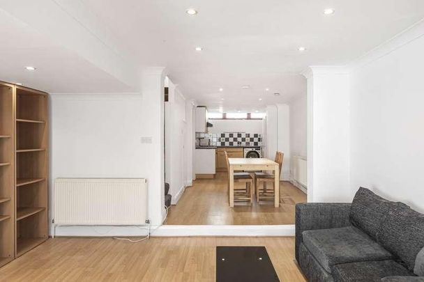 Isledon Road, Holloway, N7 - Photo 1