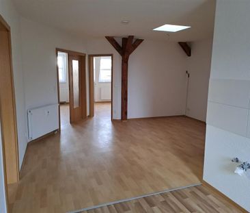 Außergewöhnliche 4-Raum Altbauwohnung in Marktnähe - Photo 6
