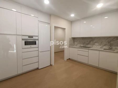 Piso en alquiler en Calle de San Lorenzo - Foto 4