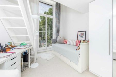 Nevern Square, Earls Court, SW5 - Photo 2