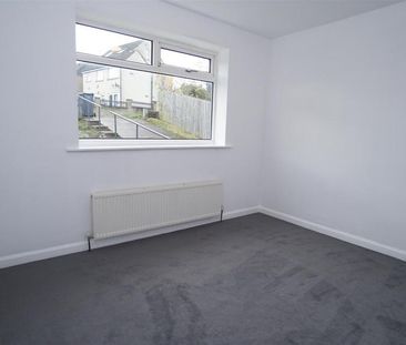 2 bedroom semi-detached bungalow to rent - Photo 5
