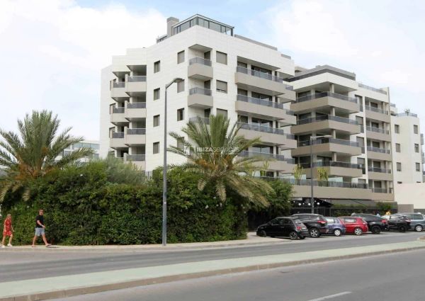 4.1.B Ibiza rental 3 bedroom apartment in botafoch Elite Building