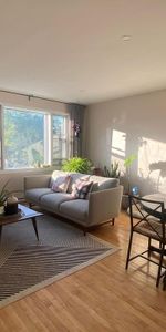 5 1/2 for rent in NDG / 5 1/2 a Louer dans NDG - Photo 4