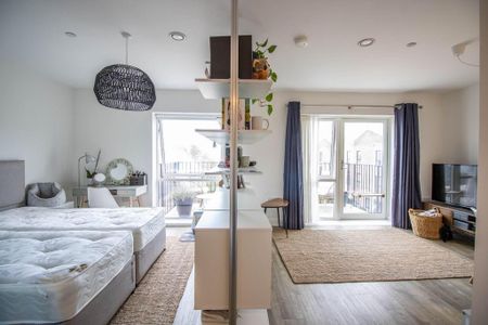 Studio to rent - Photo 2