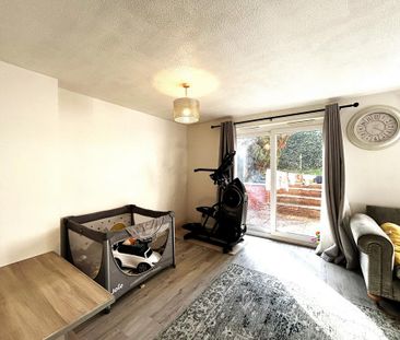 2 bedroom semi-detached house to rent - Photo 3