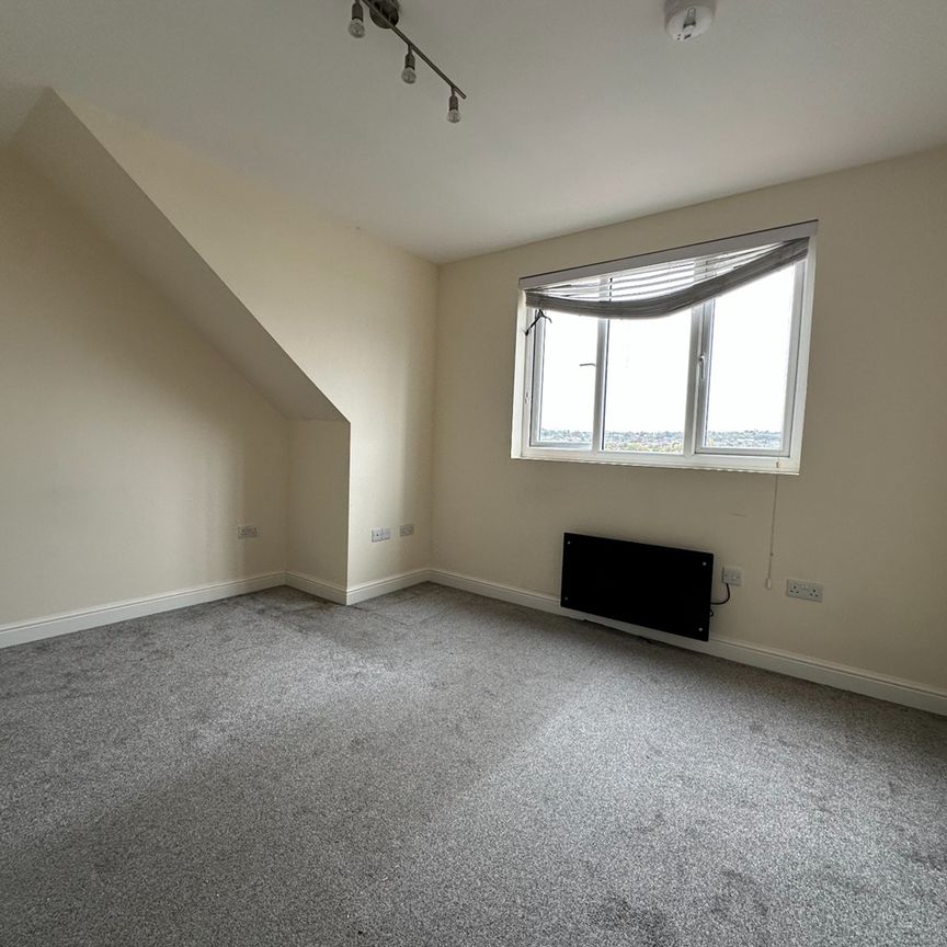 4 Bed Flat, London Road, SW16 - Photo 1