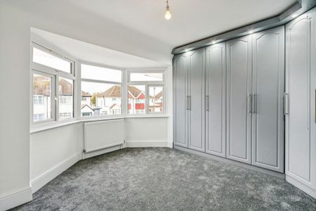 3 bedroom semi-detached house to rent - Photo 3