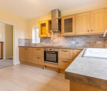 3 bedroom detached house to rent - Photo 5