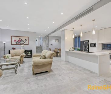 Prestigious Location Modern 5-Bedroom Duplex Home - Photo 2