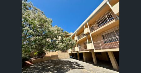 1/62 Westbury Street, St Kilda East, Vic 3183 - Photo 3