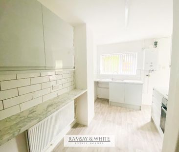 2 bedroom semi-detached house to rent - Photo 4