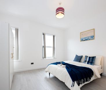 Room in a Shared House, Crondall St, M14 - Photo 3