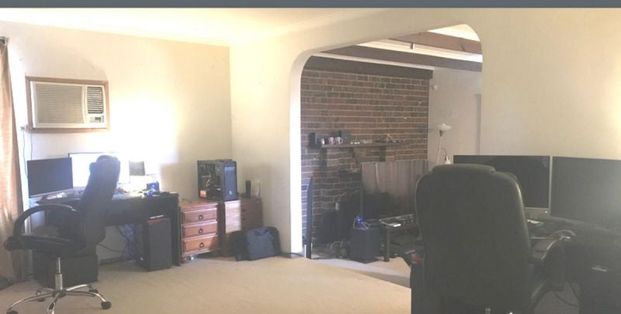 Family Home in a Convenient Location - Photo 1