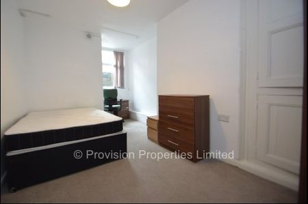 6 Bedroom Houses in Woodhouse - Photo 5