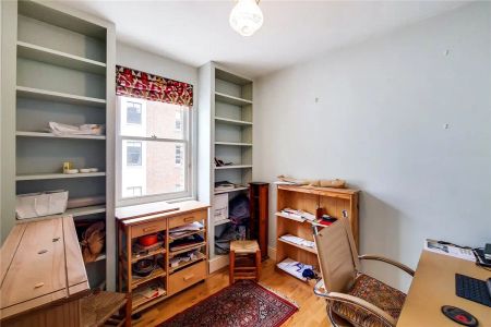 1 bedroom flat in Galen Place - Photo 3