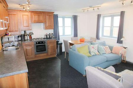 Brunel Court, Truro, TR1 - Photo 3