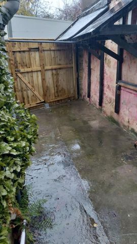 3 bedroom end of terrace house to rent - Photo 3