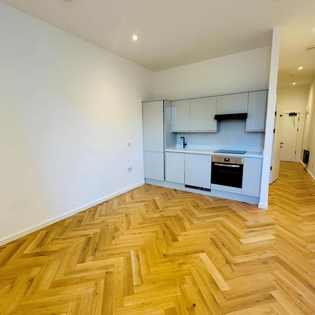 Terraced house to rent - Photo 3