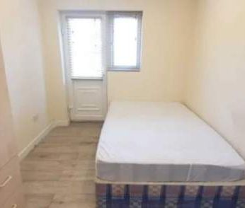 1 bedroom property to rent in Greenford - Photo 1