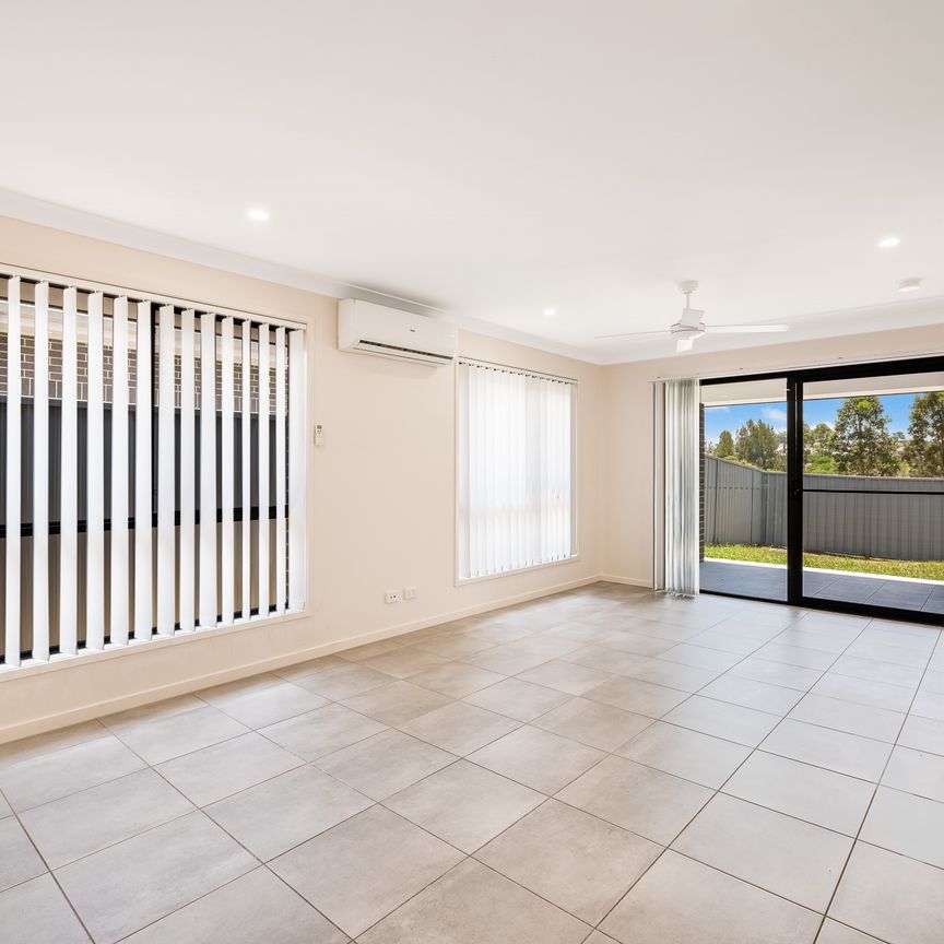 62b Redgum Circuit, Aberglasslyn NSW 2320 - House For Rent | Domain - Photo 1